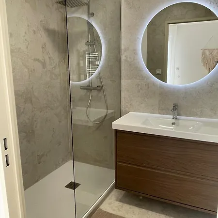 6 Personnes Proche Centre Apartment