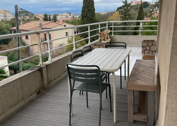 6 Personnes Proche Centre Saint-Raphael (Var)