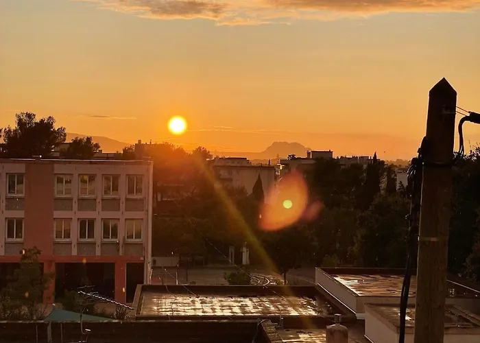 6 Personnes Proche Centre * Saint-Raphael (Var)