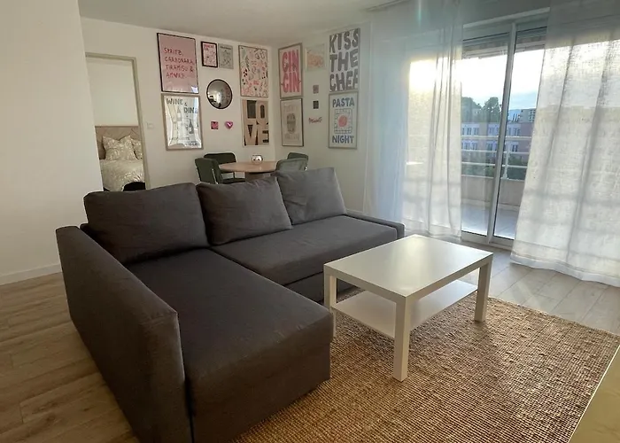 6 Personnes Proche Centre Saint-Raphael (Var)