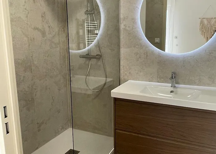 6 Personnes Proche Centre Apartment